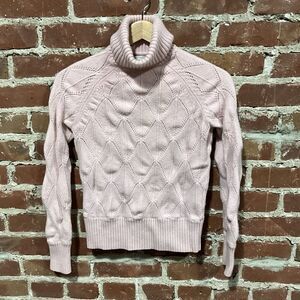 Bloomingdale’s Sutton Studios Pink Cashmere Sweater Small  Turtleneck